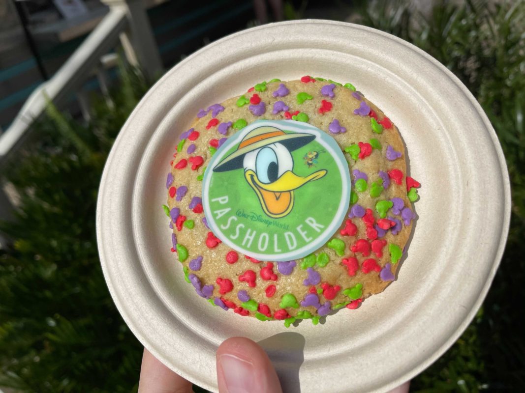 donald-passholder-cookie-1