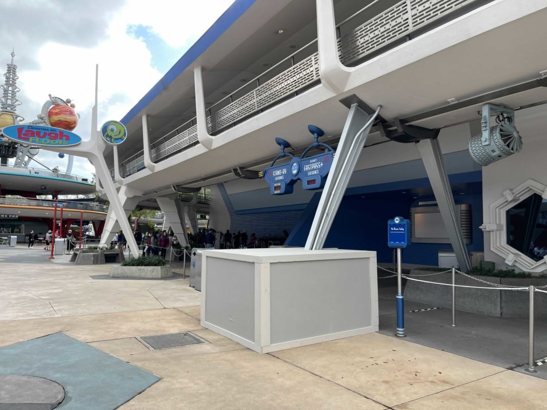 tomorrowland-boxes-1