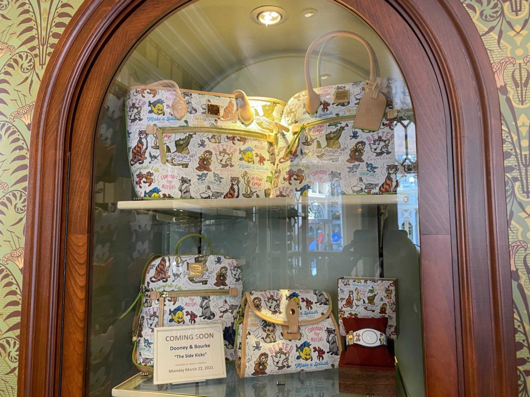 dooney-bourke-sidekick