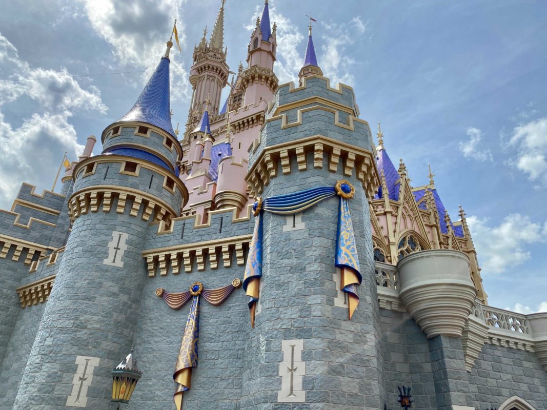 cinderella-castle-earidescent-decoration