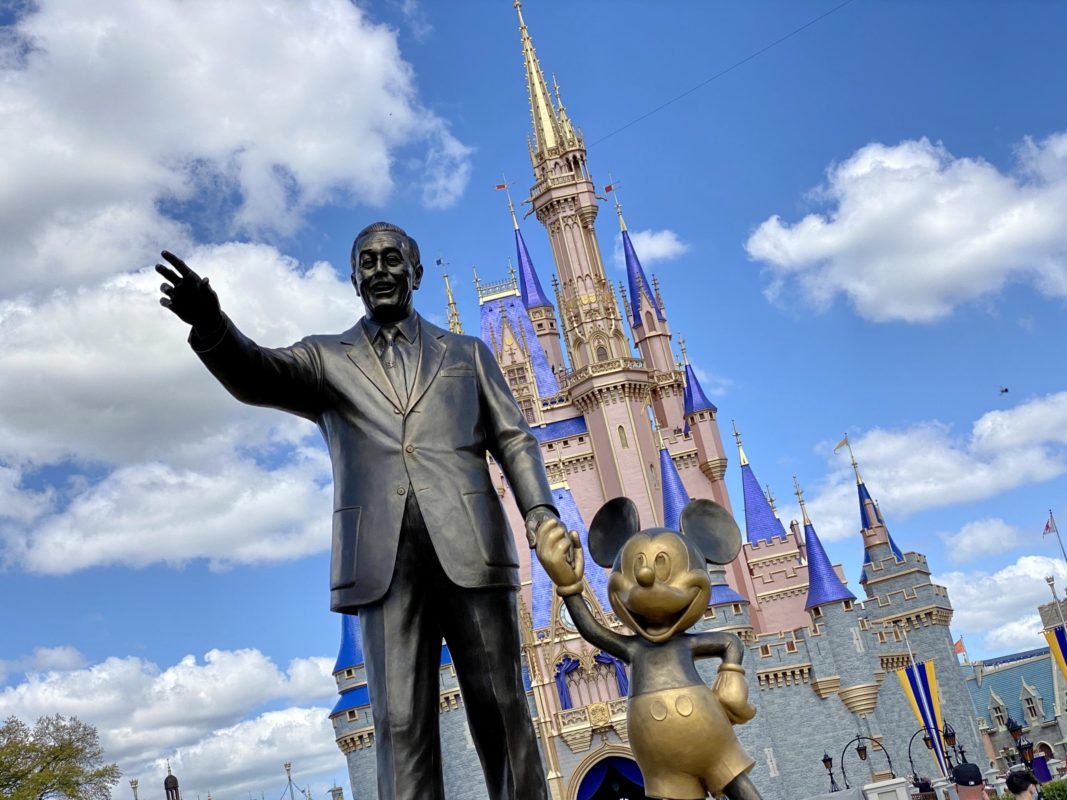 partners-statue-cinderella-castle-featured-image-hero-magic-kingdom-03122021-9243899