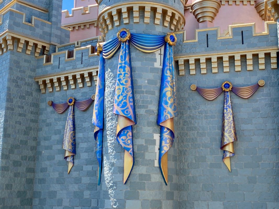 castle-decor-03-19-4-3868700