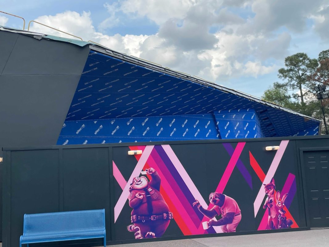 guardians-cosmic-rewind-facade-construction-5-9447318