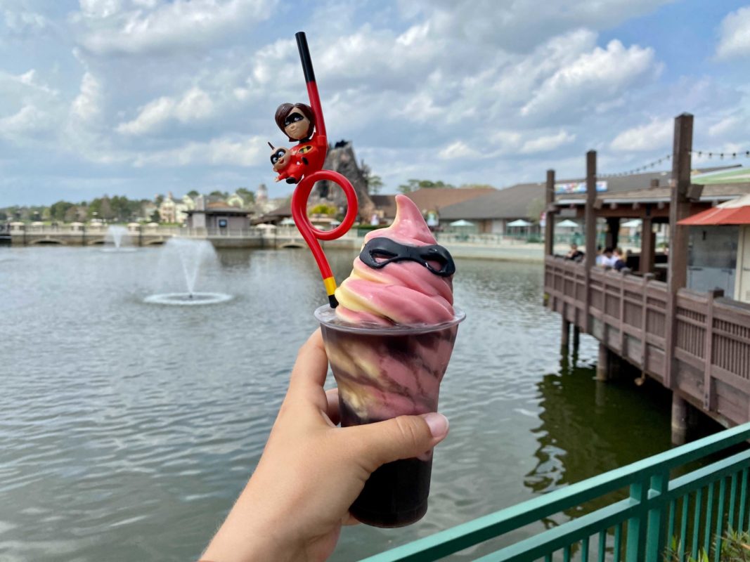 mrs-incredible-float-9