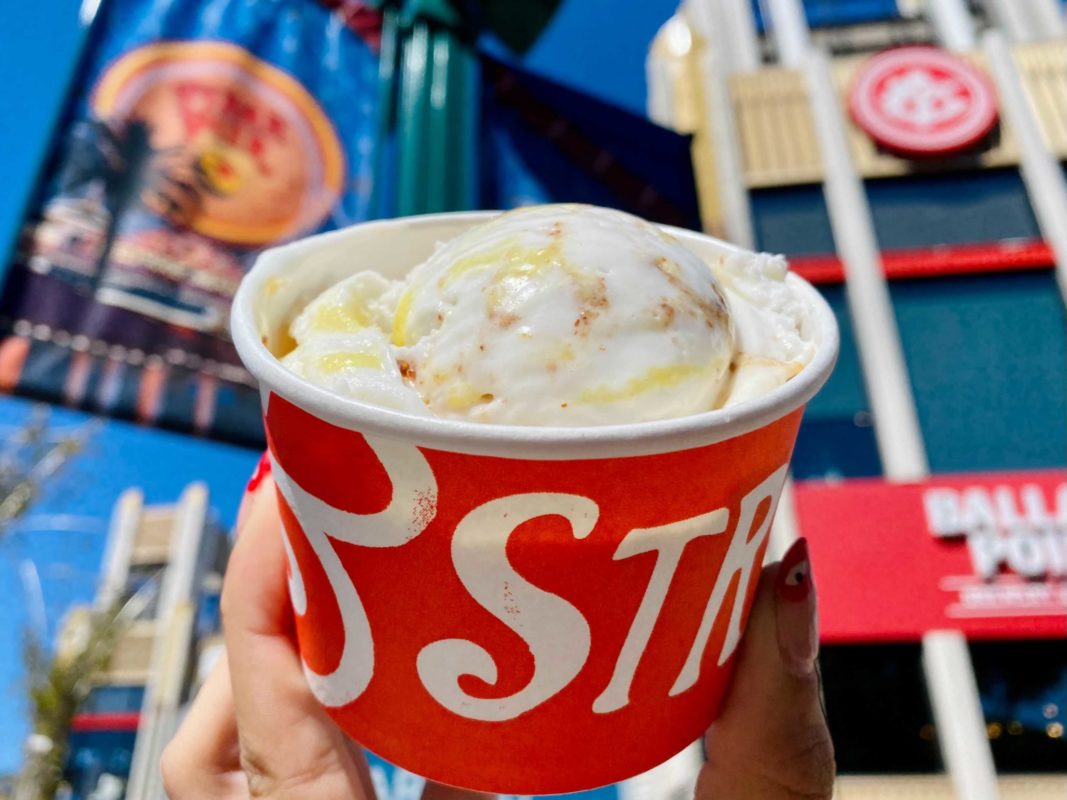 salt-and-straw-vegan-lemon-cheesecake-crumble3-8214669