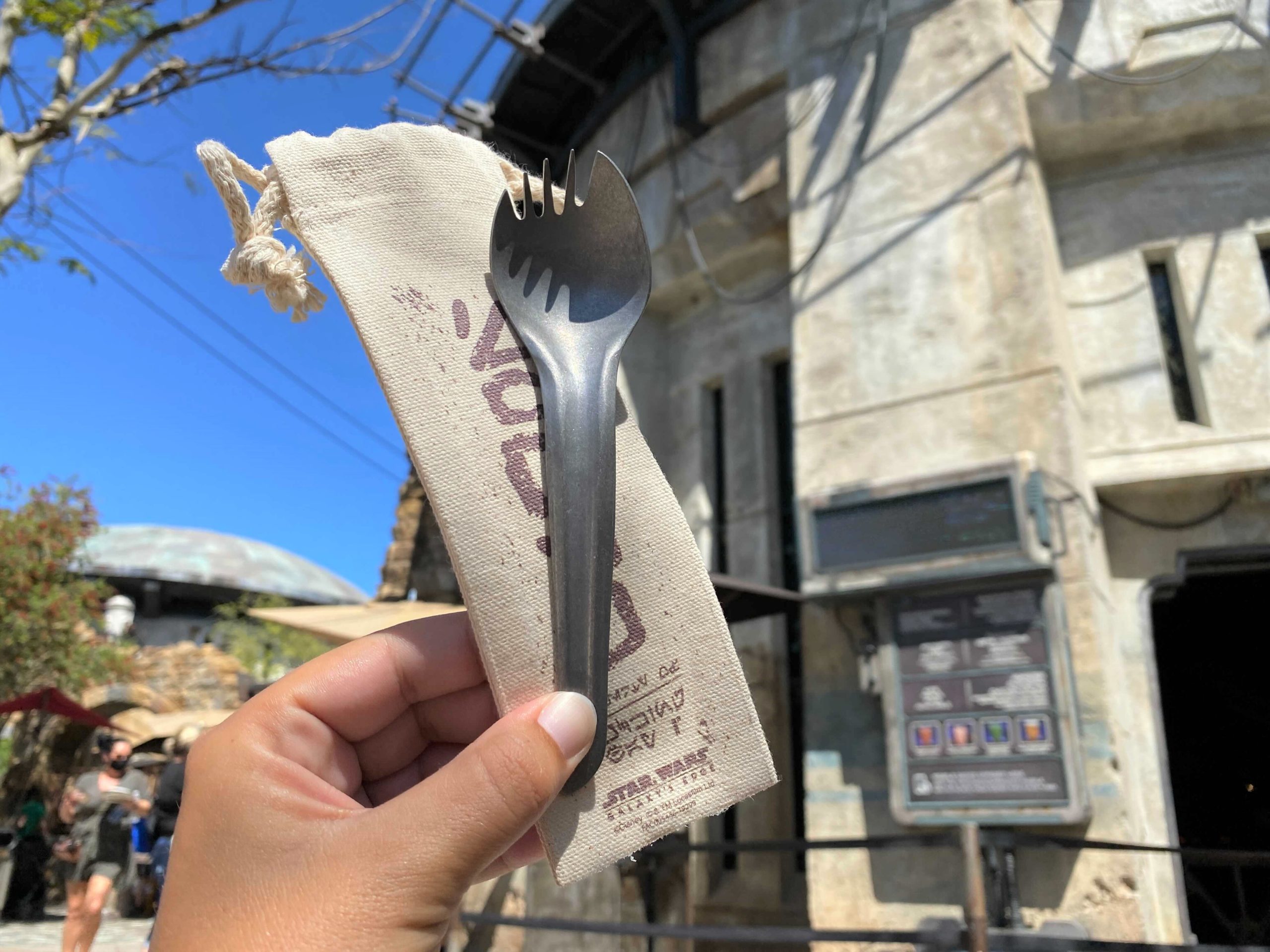 souvenir-spork-docking-bay-7-8-1