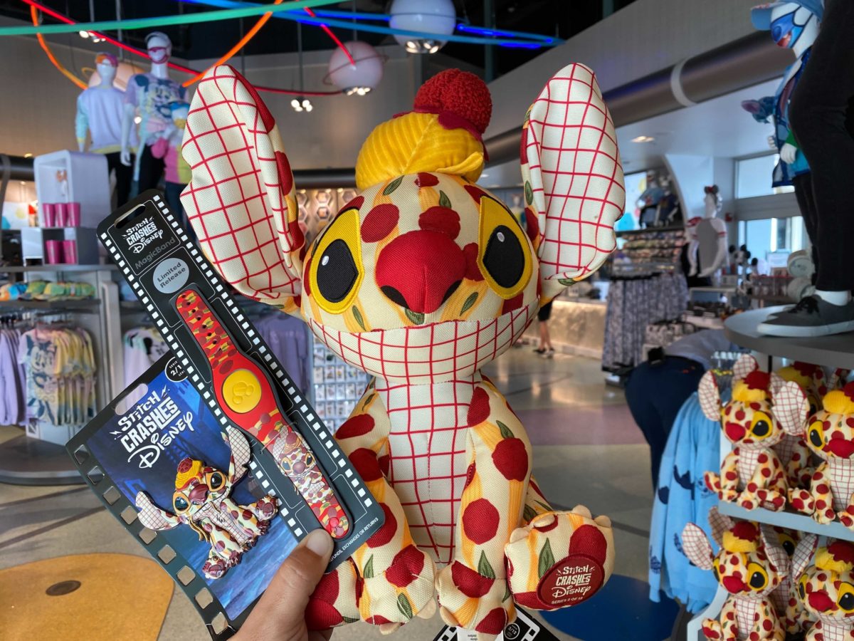 stitch-crashes-disney-lady-and-the-tramp-0