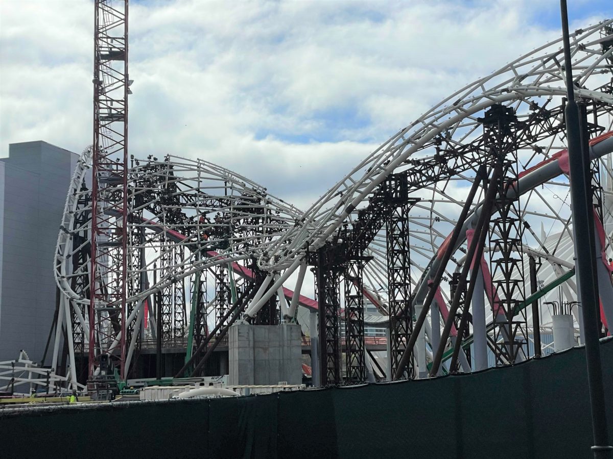 tron-lightcycle-run-construction-march-4-4-1