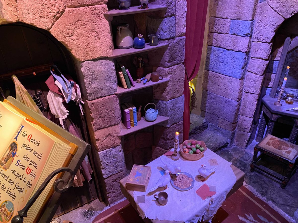 snow-whites-enchanted-wish-queue