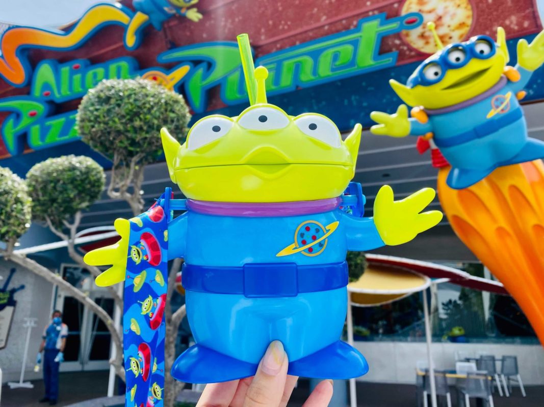 Little-Green-Man-Sipper