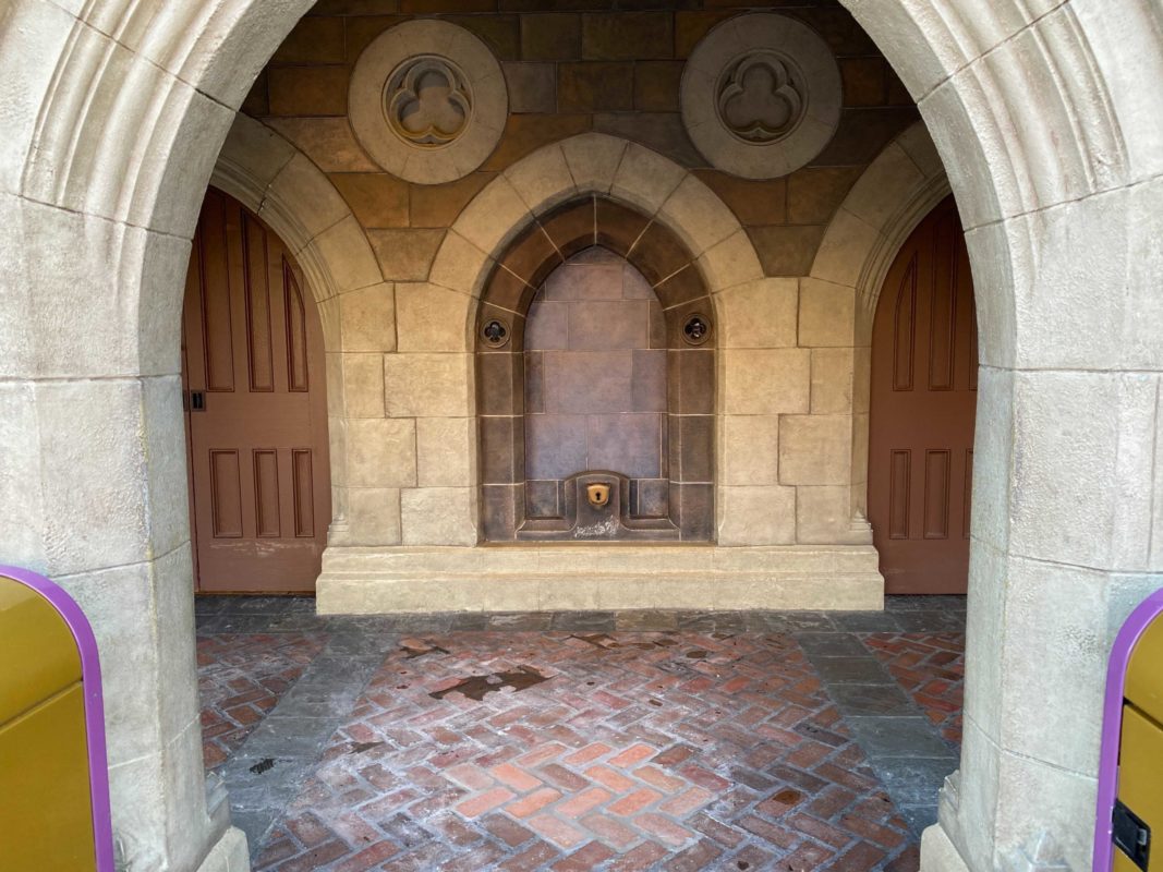 sorcerers-medallions-fantasyland-removed