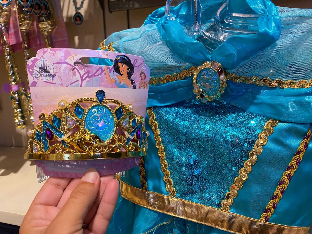 jasmine-castle-collection-tiara-4-4822088