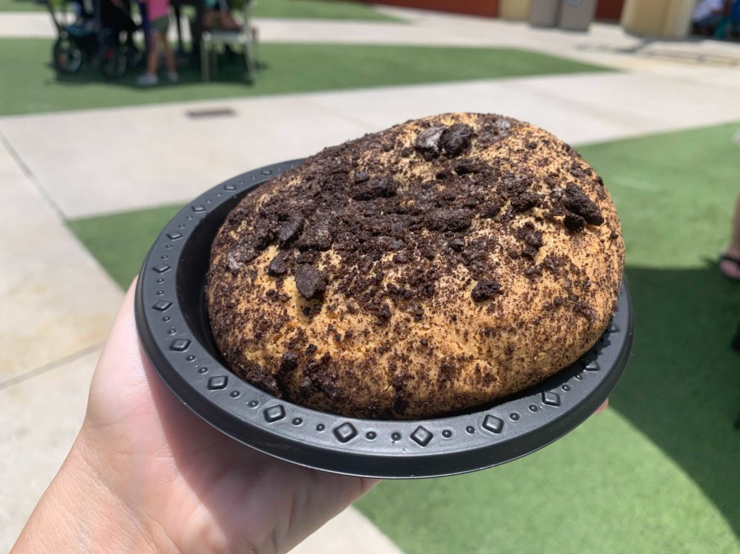 jurassic-world-tribute-store-jumbo-oreo-cookie-2-6750688