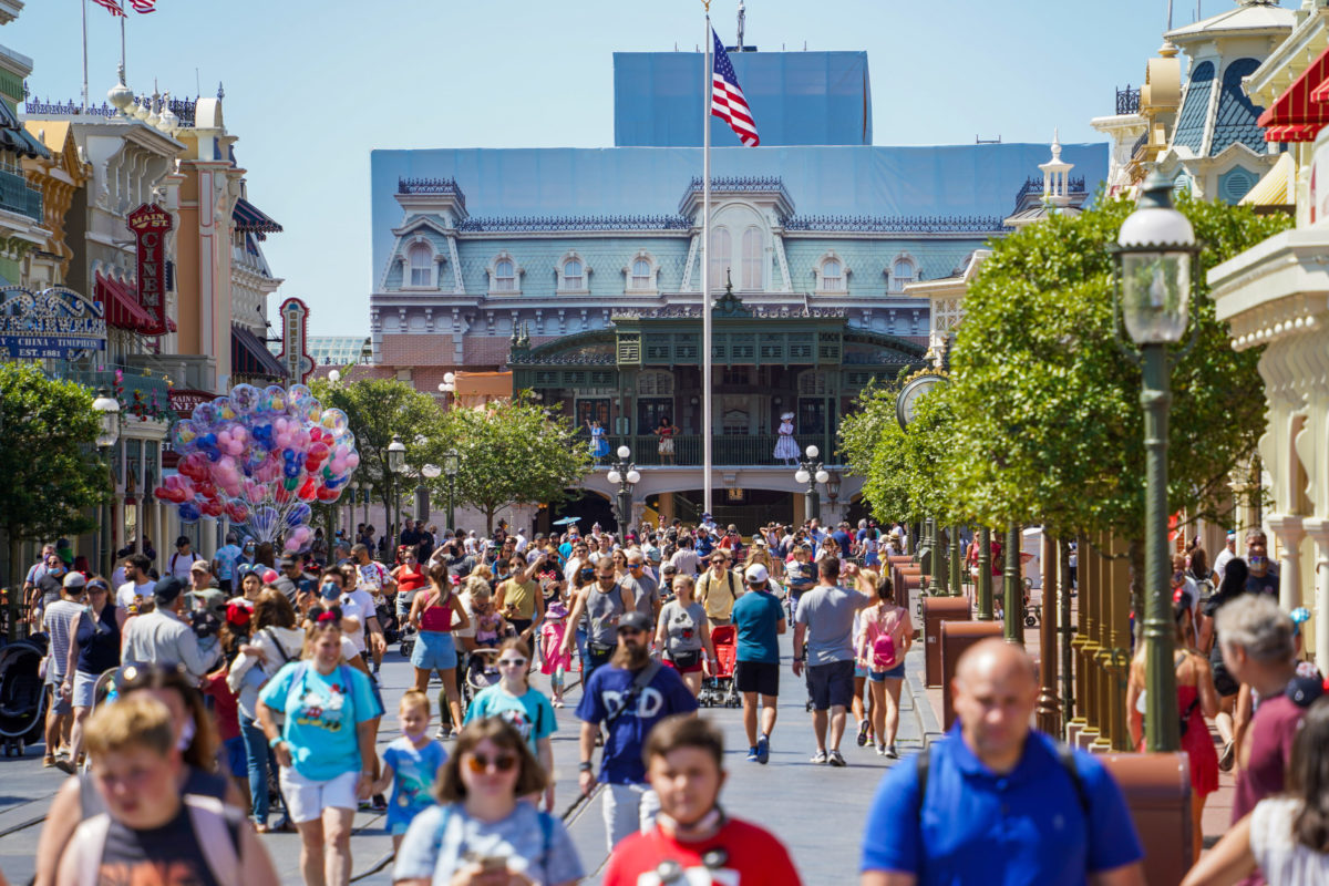 maskless-main-street-5-15-21-2-7177758