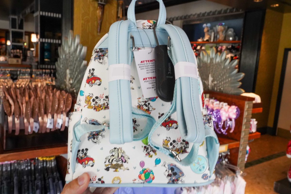 mickey-minnies-runaway-railway-loungefly-backpack-4-4521167