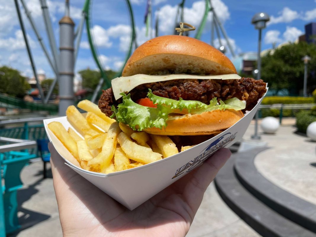 universal-islands-of-adventure-captain-america-diner-double-crunch-chicken-sandwich-17-1602825