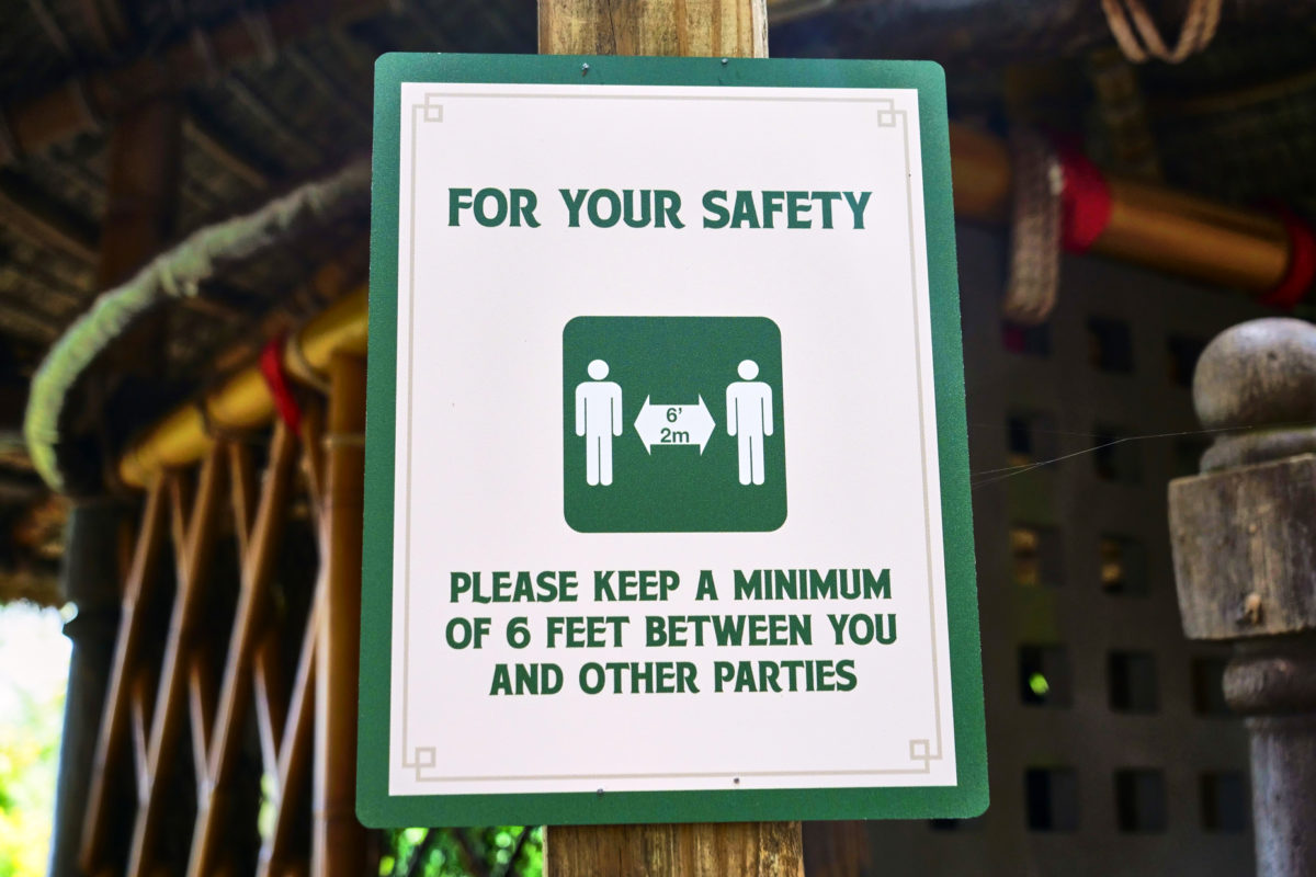 Walt Disney World 6 Feet Distancing Sign