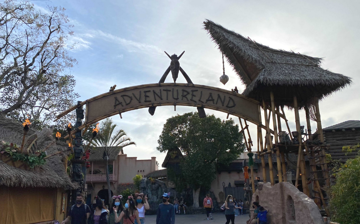 adventureland-entrance-sign-featured-4955062