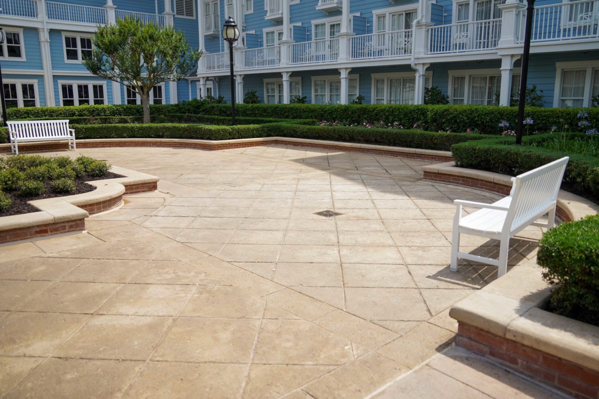 beach-club-courtyard-refurbishment-3-1625439