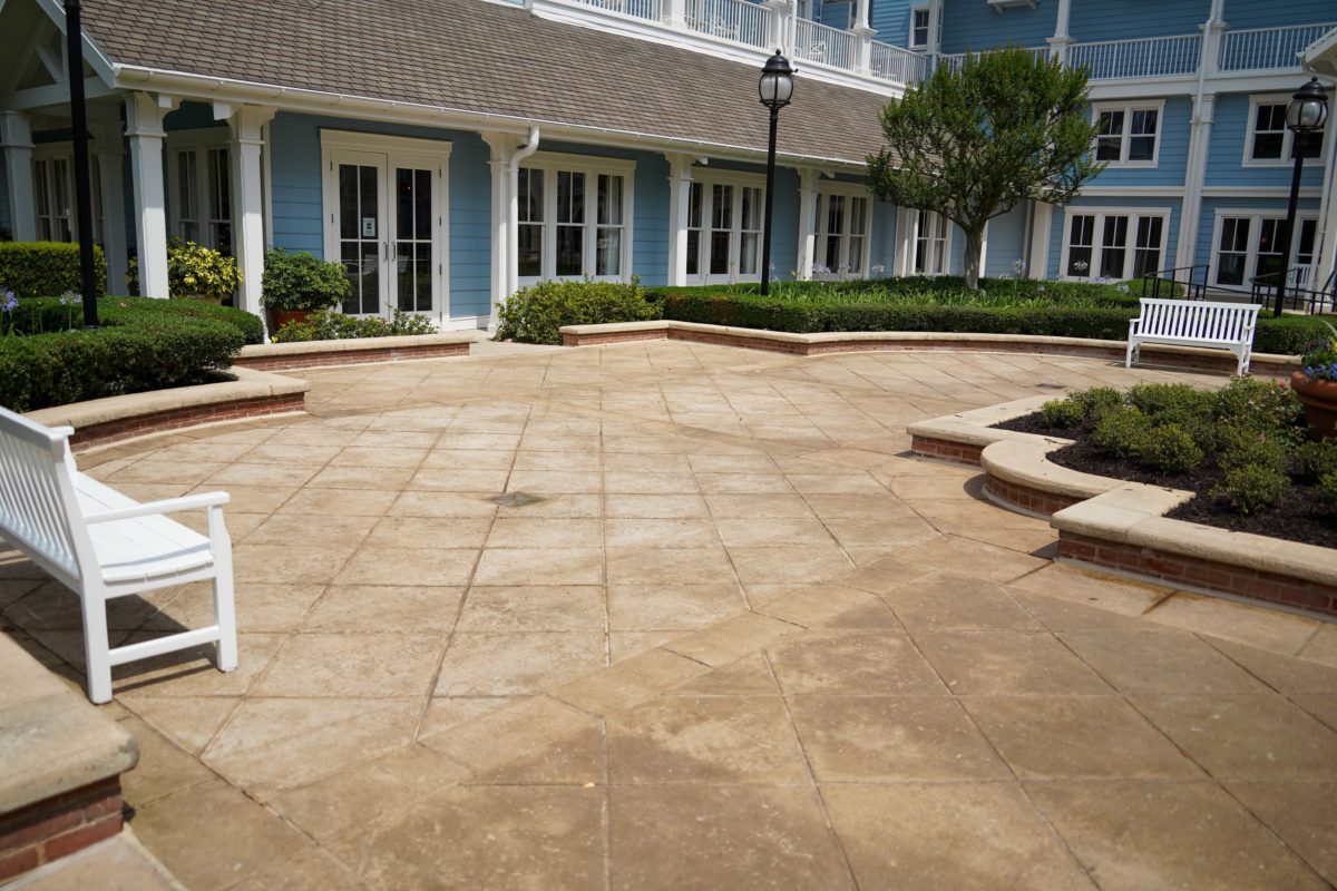beach-club-courtyard-refurbishment-4-7225661