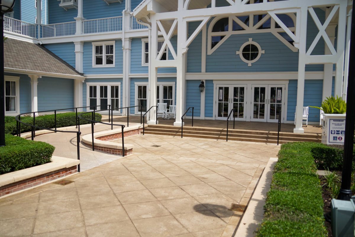 beach-club-courtyard-refurbishment-6-7891982