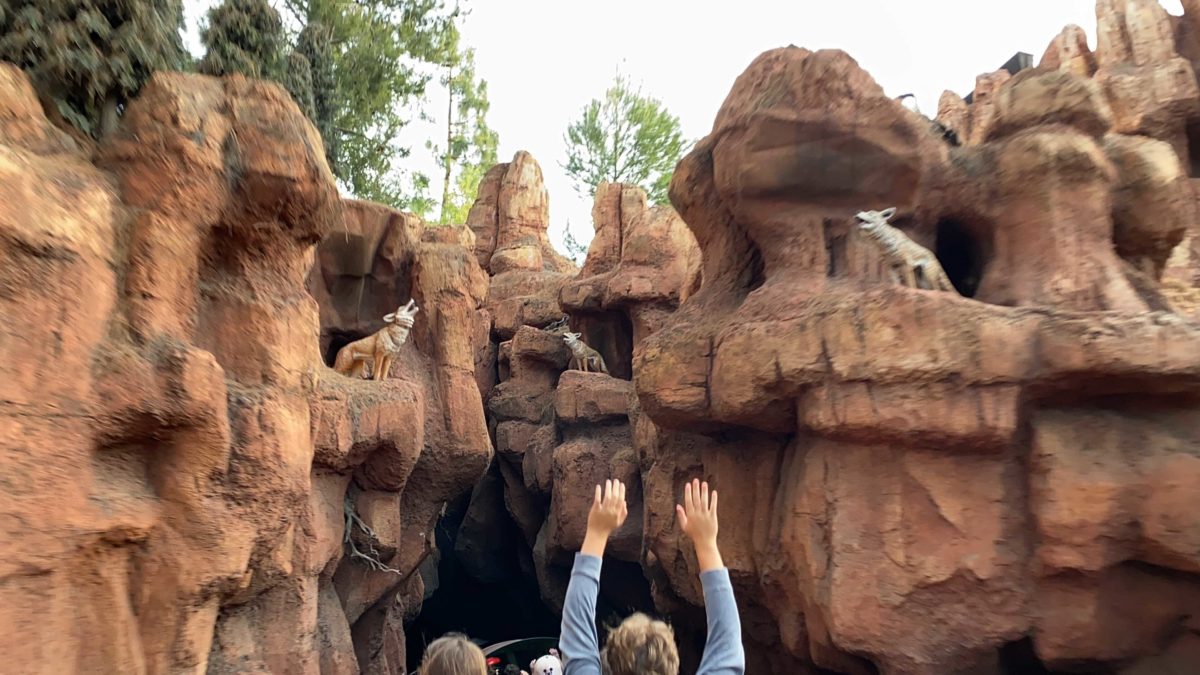 big-thunder-mountain-disneyland-reopen-41