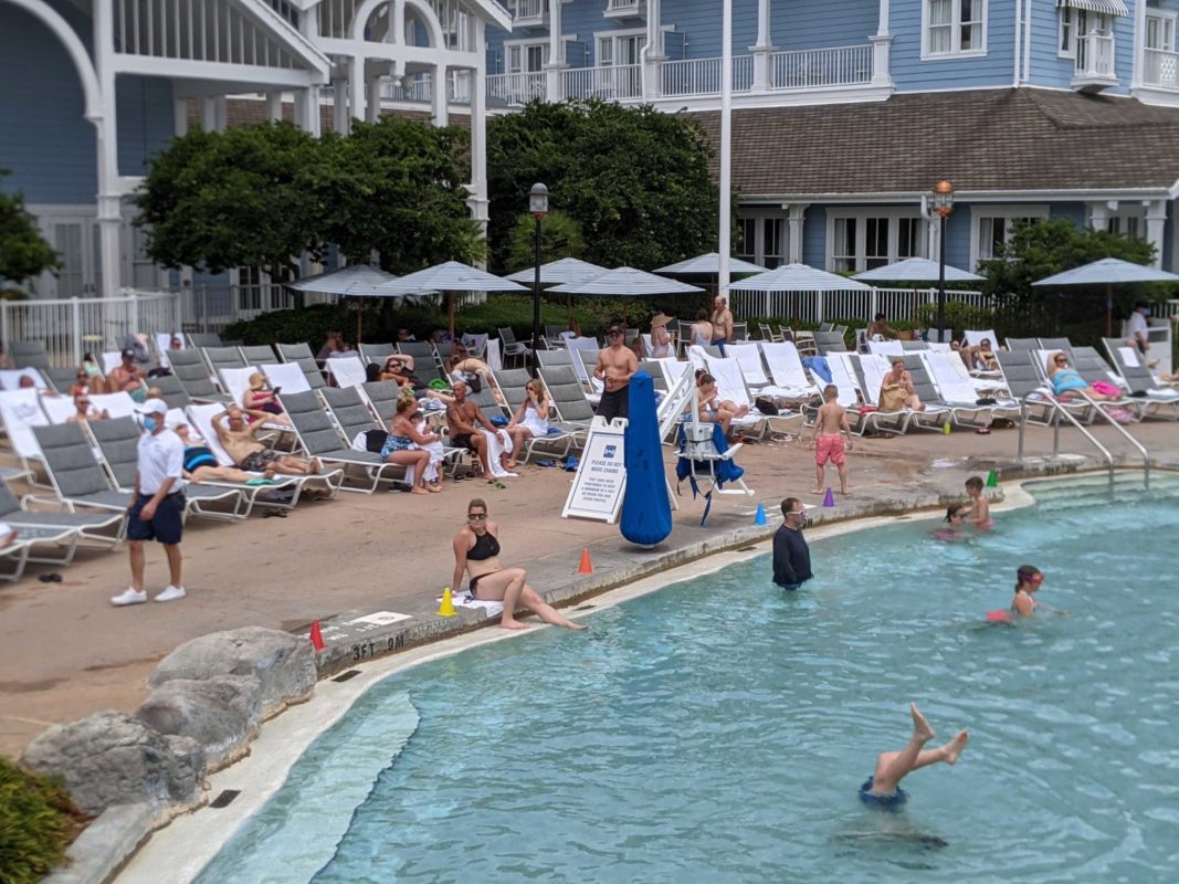 disney-pools-371-9930755