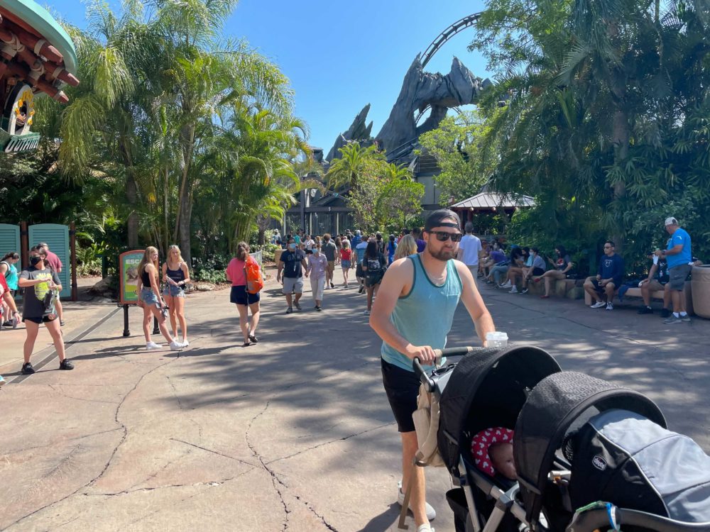 islands-of-adventure-no-outdoor-masks-24