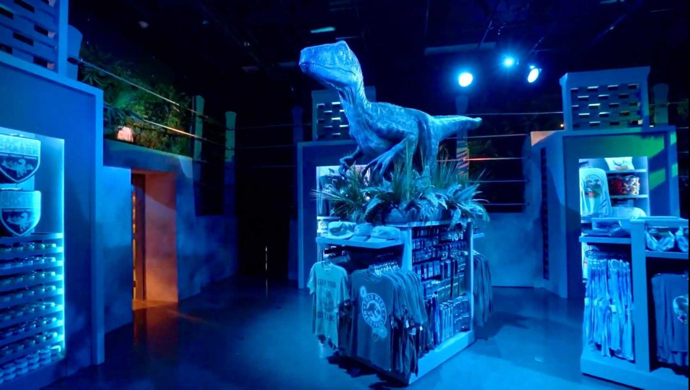 jurassic-world-tribute-store-2-2