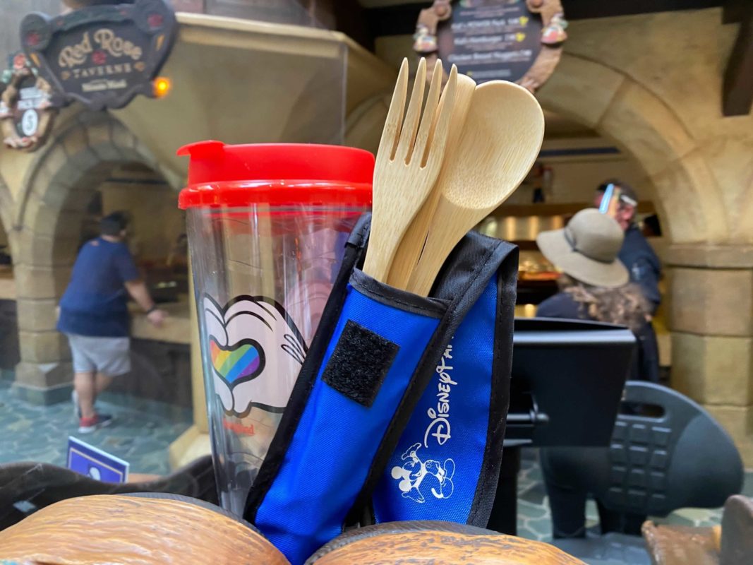 reusable-cutlery-bamboo-red-rose-taverne-4-1062710