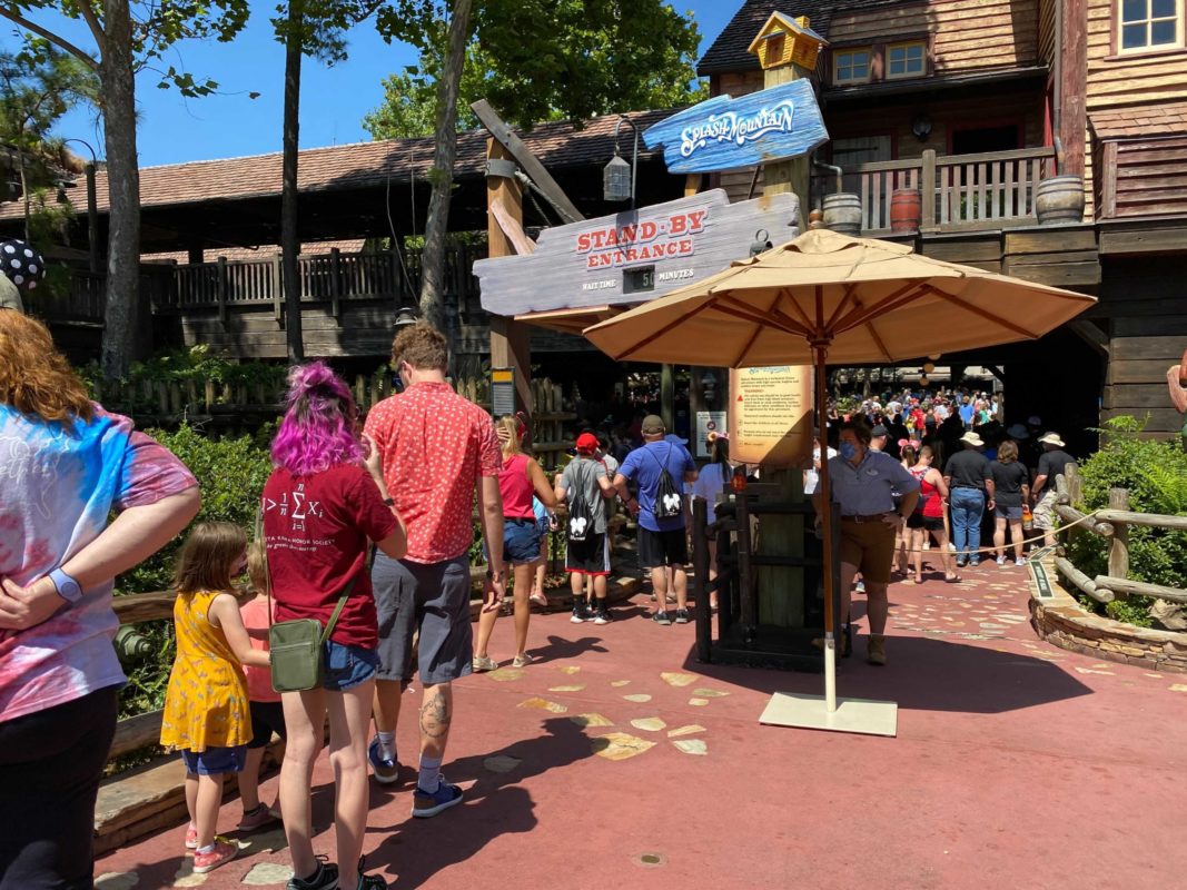 splash-mountain-queue-2-2