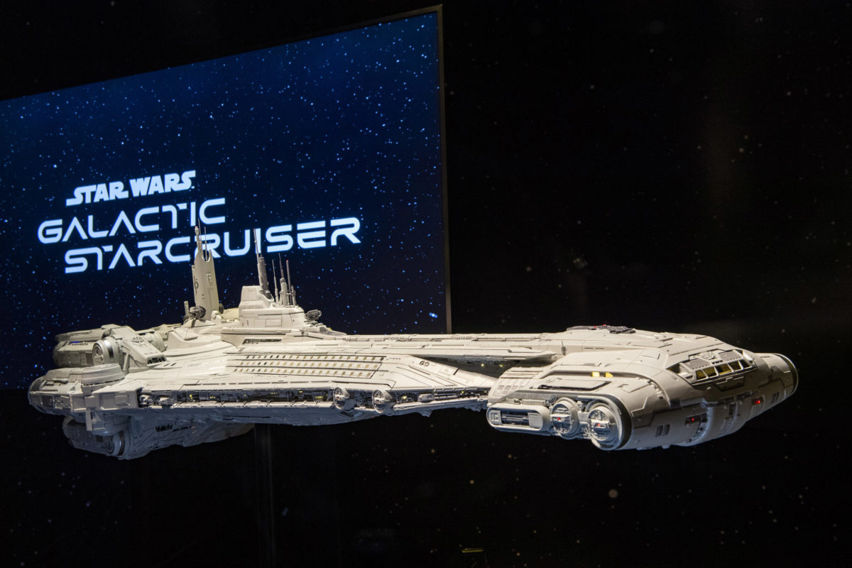 star-wars-galactic-starcruiser-model-at-disneys-hollywood-stud