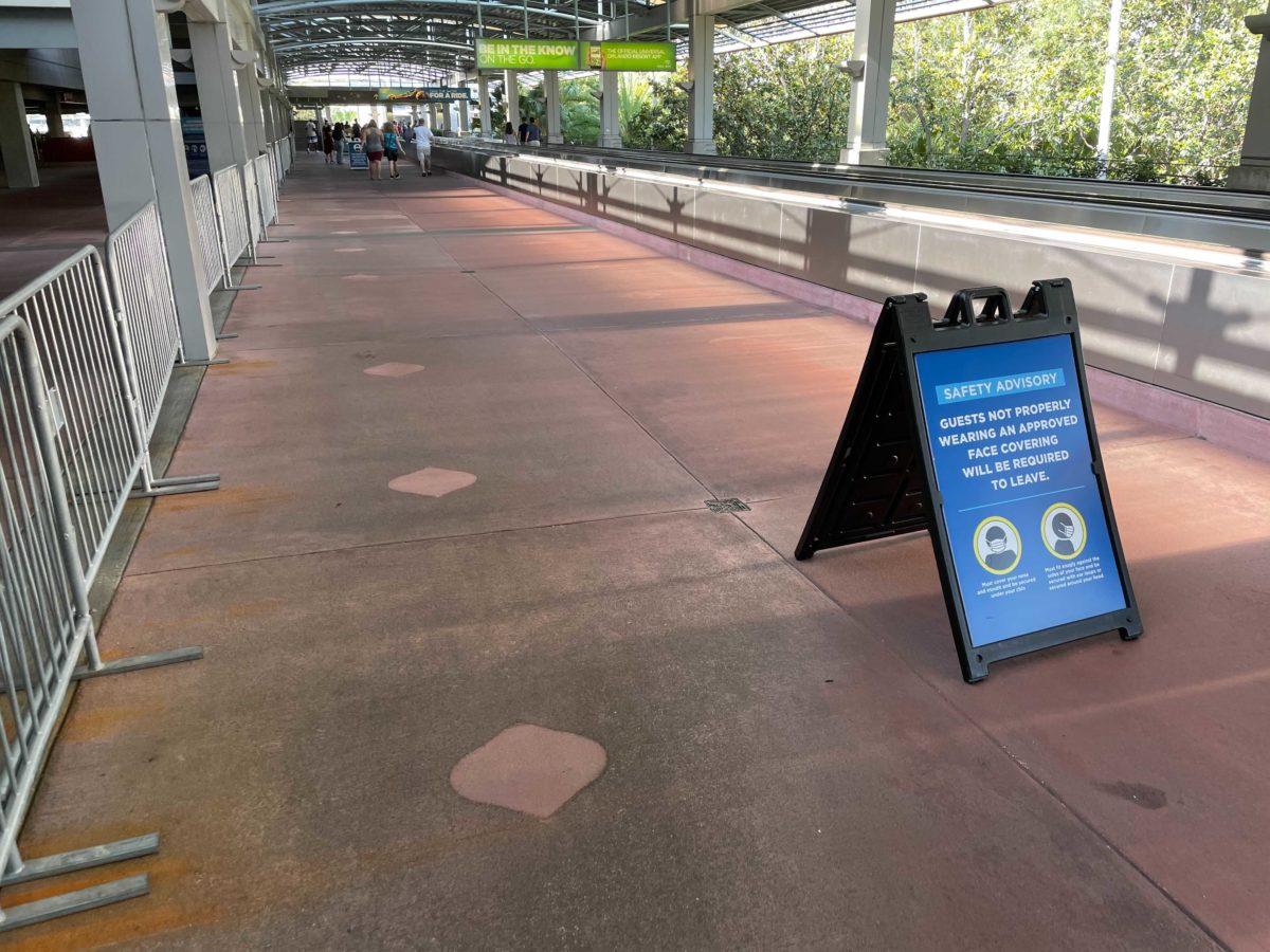 universal-orlando-resort-temperature-check-markers-removed-9
