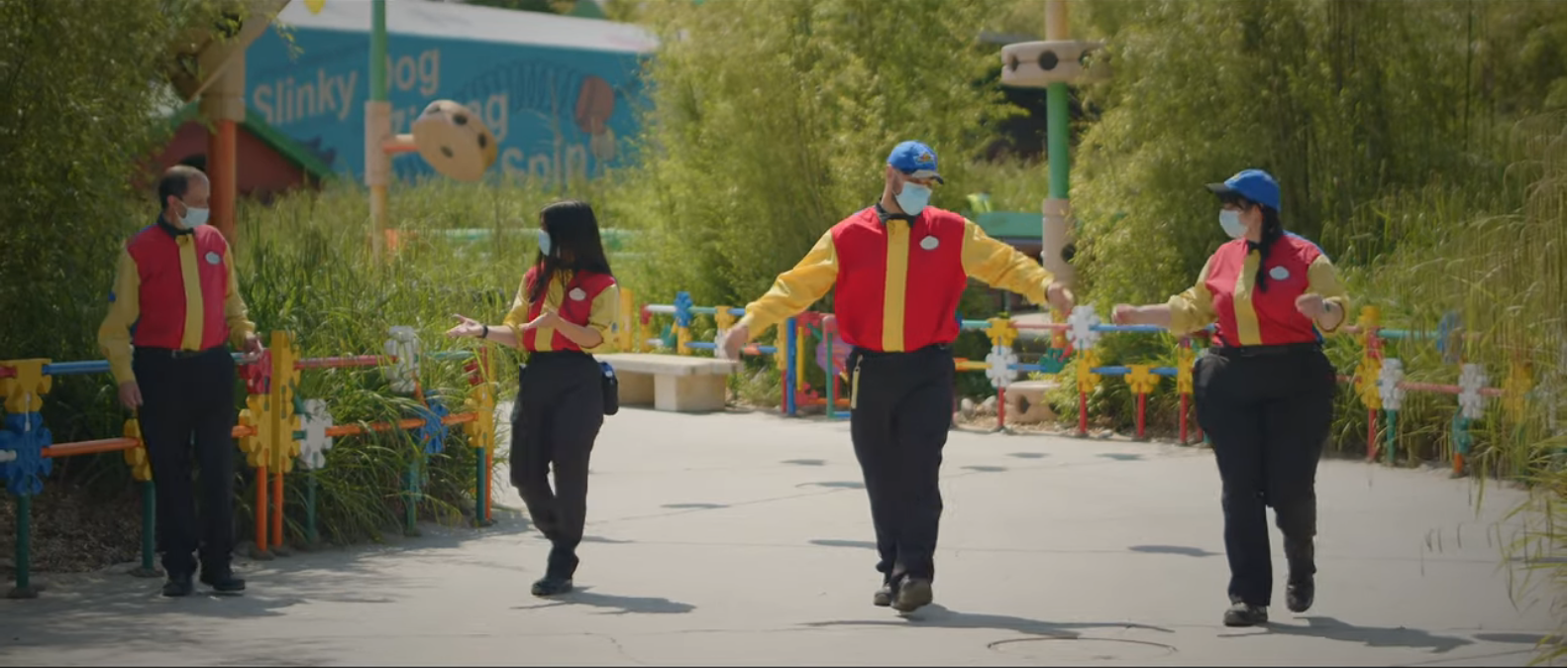 disneyland-paris-cast-members