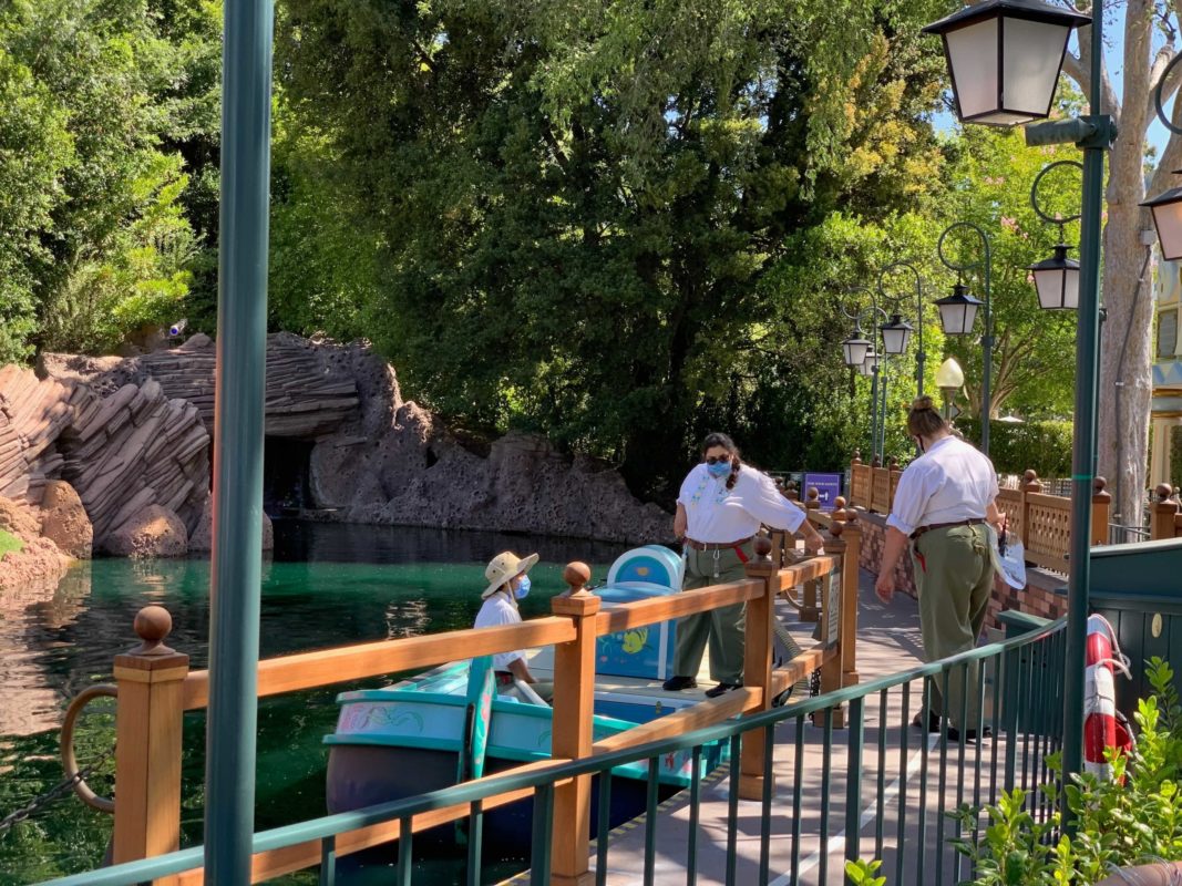 disneyland-storybook-land-canal-boats-training-6-11-21-3-3701549