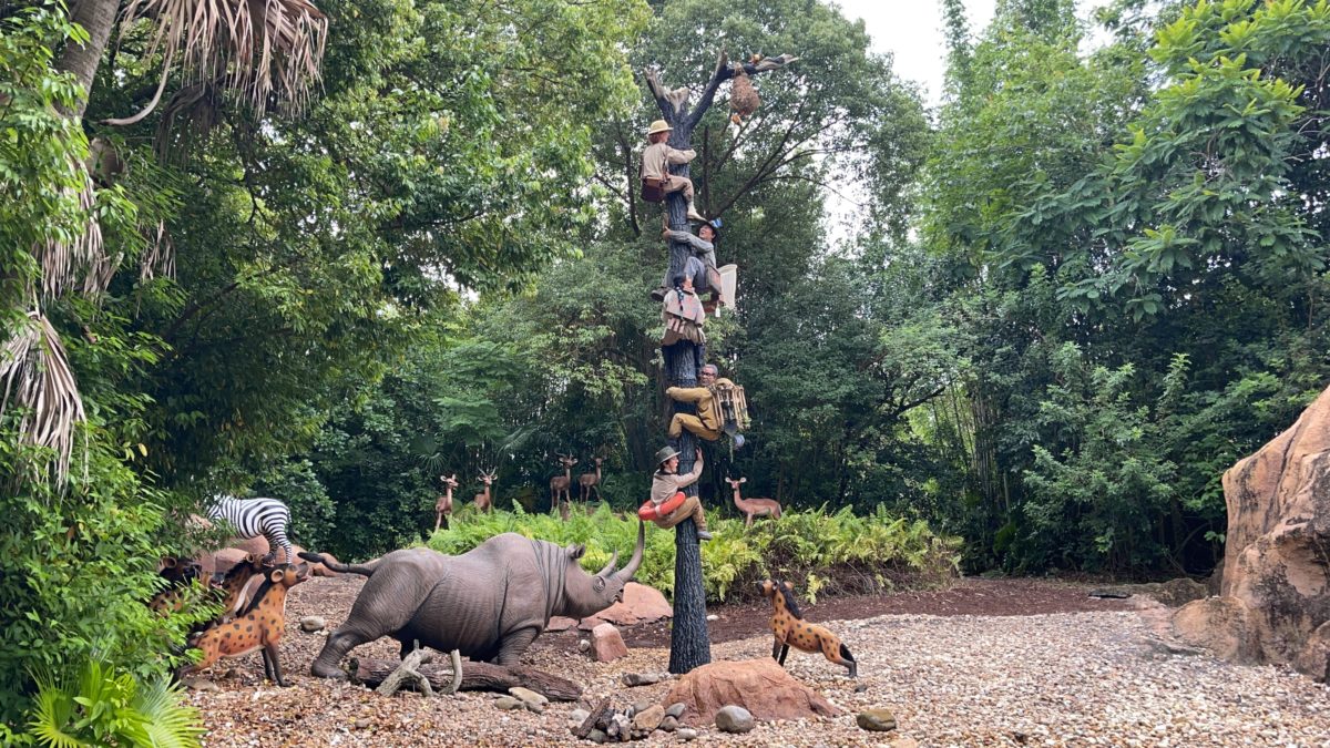 jungle-cruise-trapped-safari-scene-installed-magic-kingdom-06042021