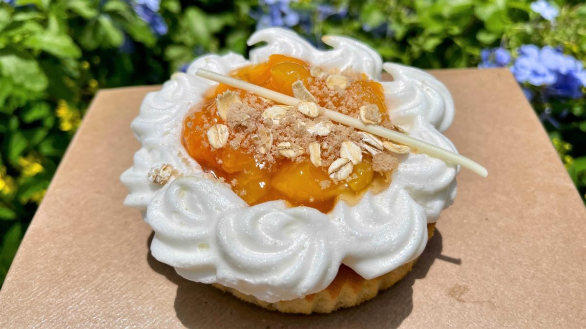Peach Melba cupcake