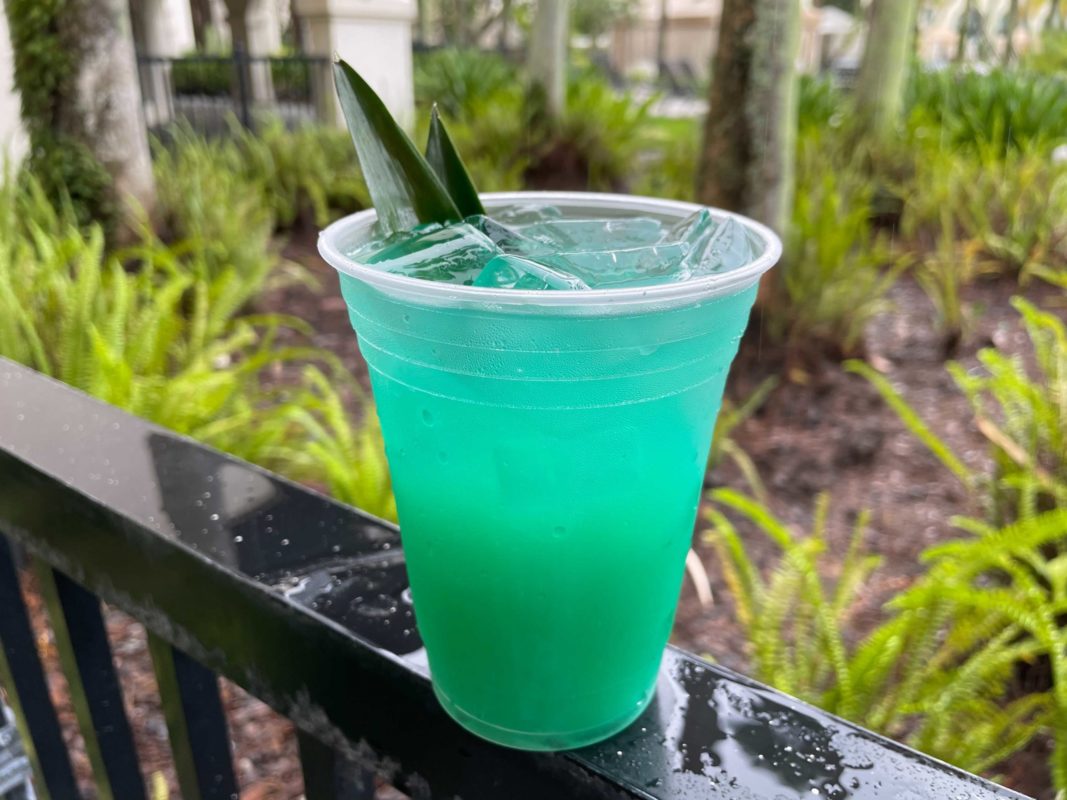 universal-orlando-resort-hard-rock-hotel-raptor-rush-cocktail-11-9852166
