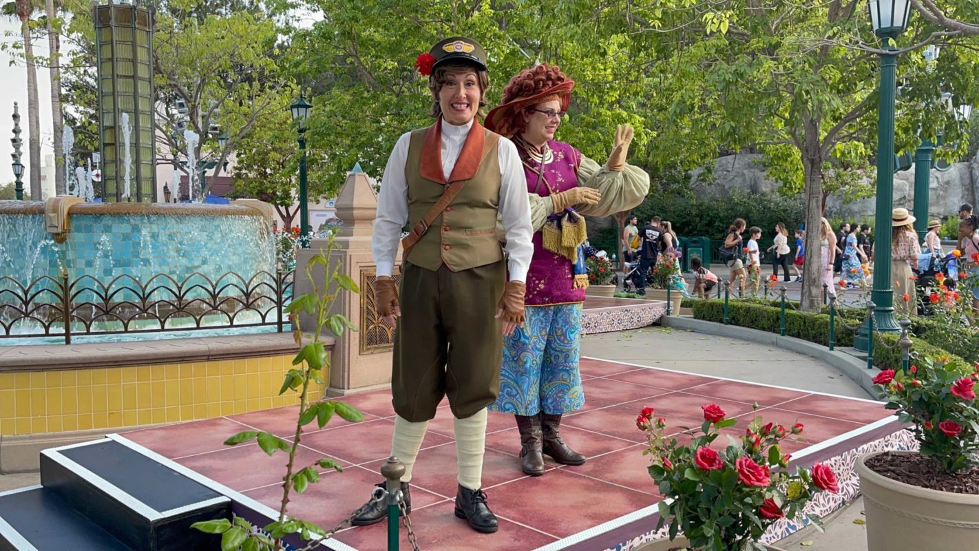 citizens-of-buena-vista-street1-9725427