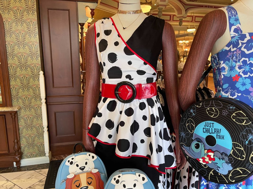 cruella-dress2-3210741