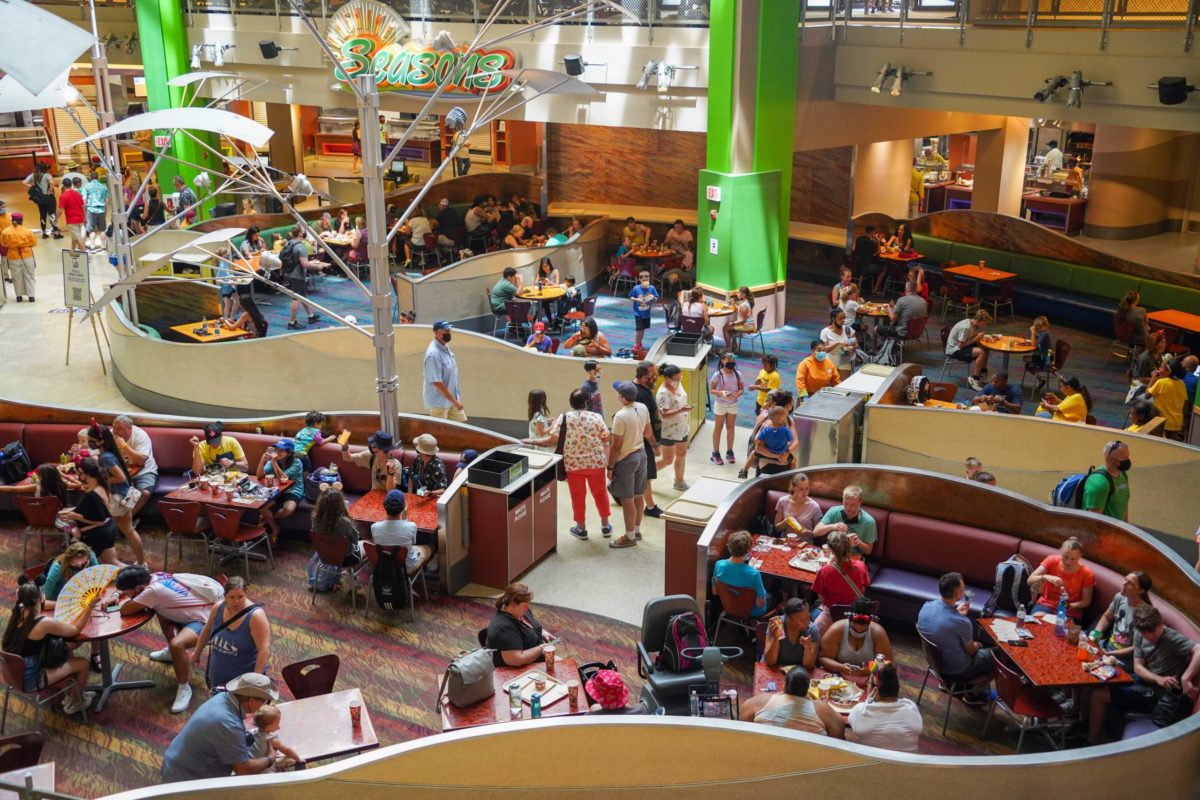 epcot-dining-tables-physical-distancing-reduced-5-3538639