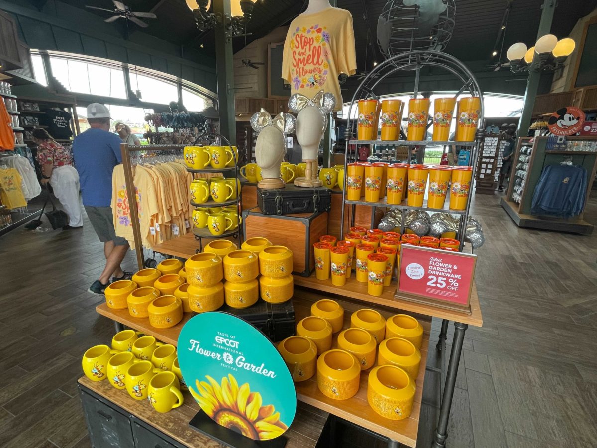 flower-and-garden-merch8-8684710