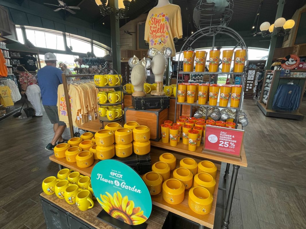 flower-and-garden-merch8-8684710