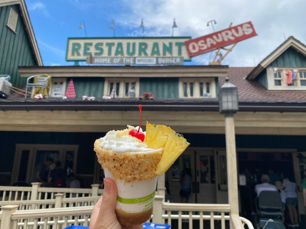 pineapple-upside-down-shake2-1244353