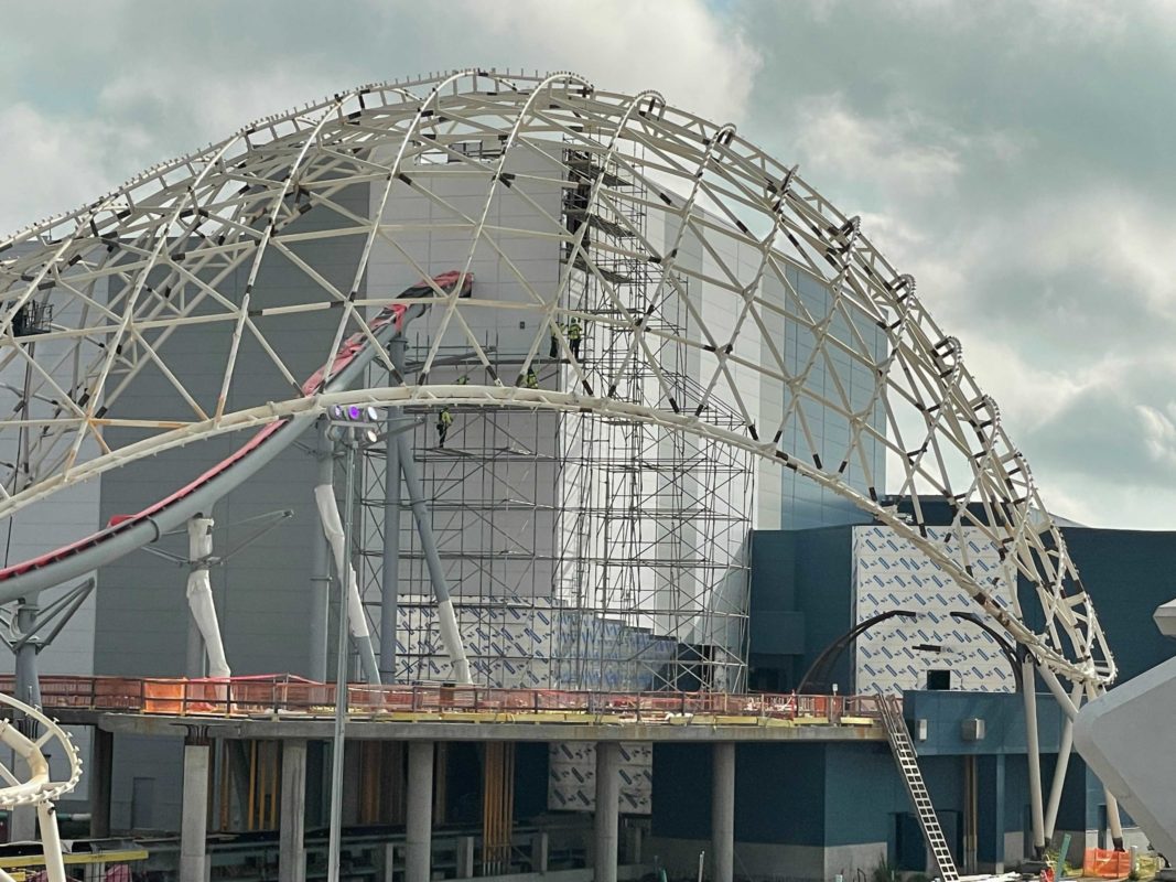 tron-lightcycle-run-06-03-1