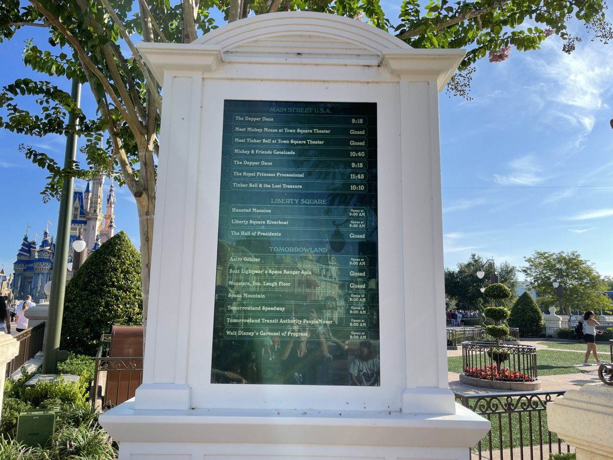 cavalcade-times-on-digital-time-board-magic-kingdom-07212021