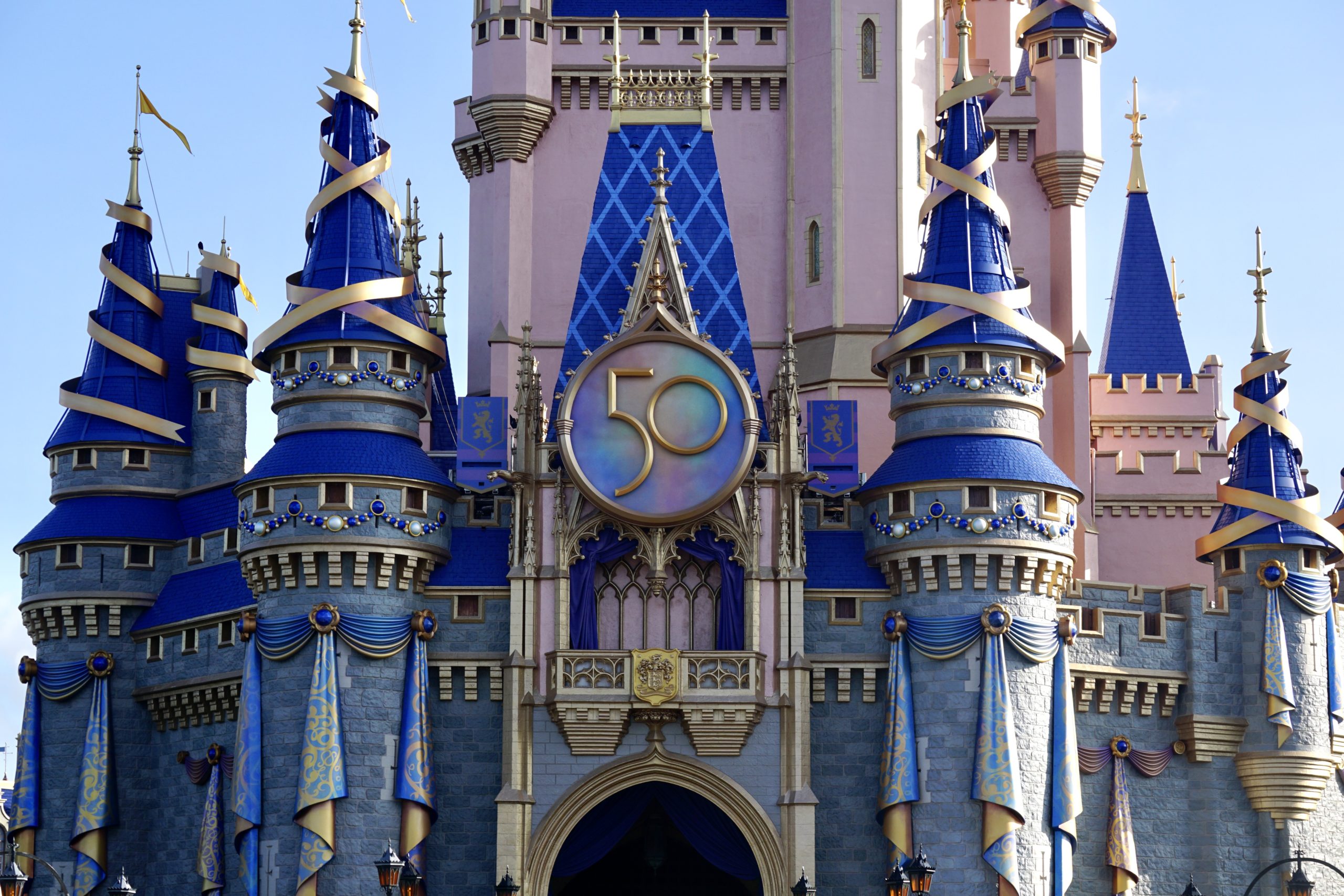 cinderella-castle-50th-anniversary-medallion-magic-kingdom-07232021