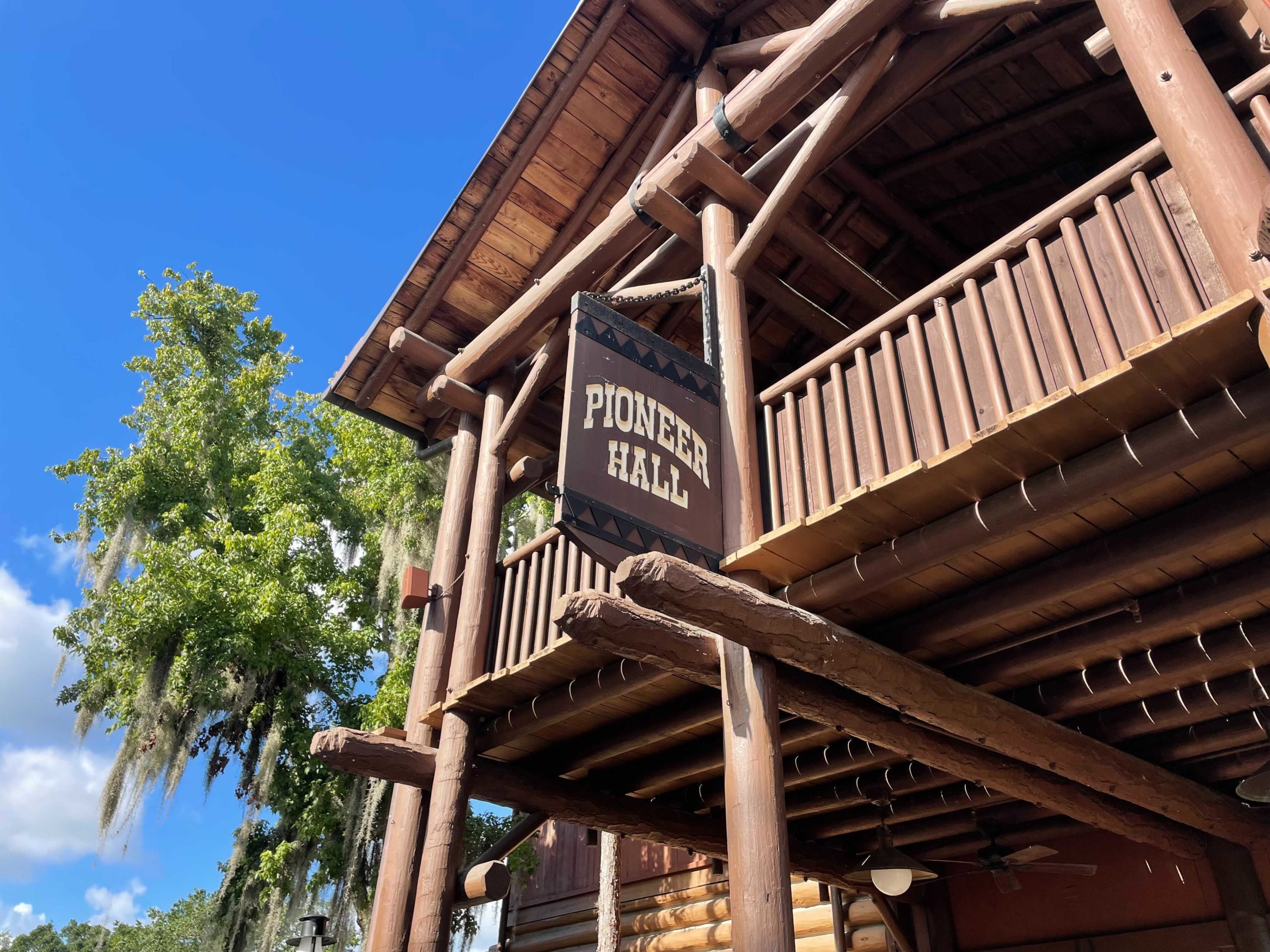 disneys-fort-wilderness-resort-and-campground-pioneer-hall-trails-end-restaurant-2-4525397