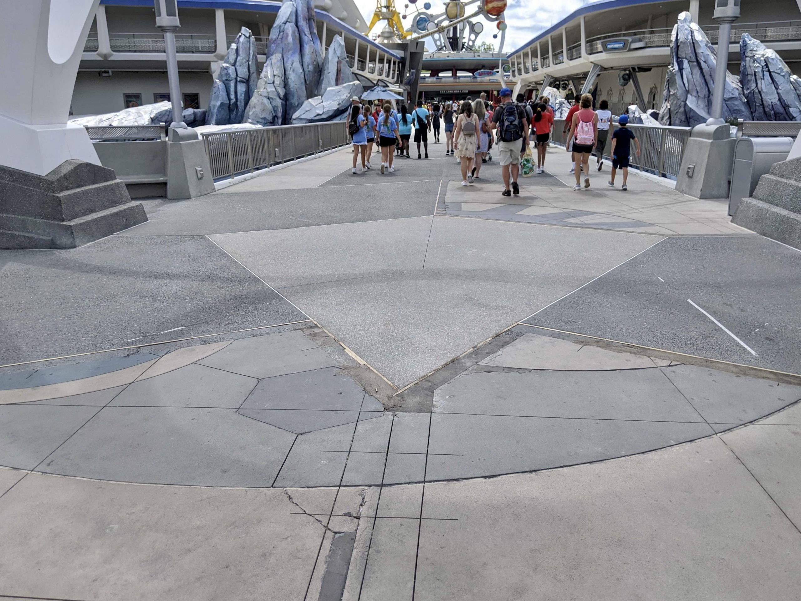 final-piece-of-tomorrowland-gear-7-20-21-19