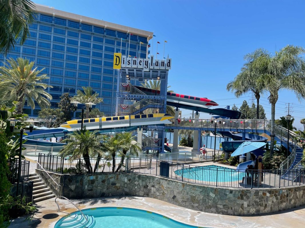 Disneyland hotel pool